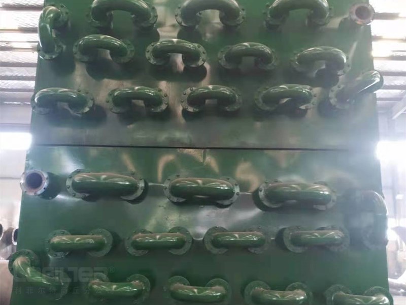 裂解设备配件装车